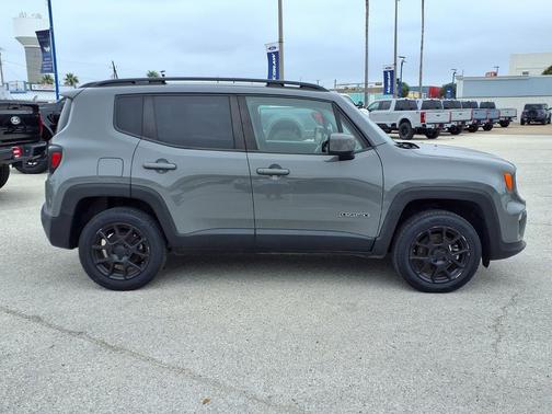 Sting-Gray Clearcoat 2021 Jeep Renegade Latitude