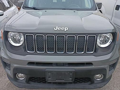 Sting-Gray Clearcoat 2021 Jeep Renegade Latitude