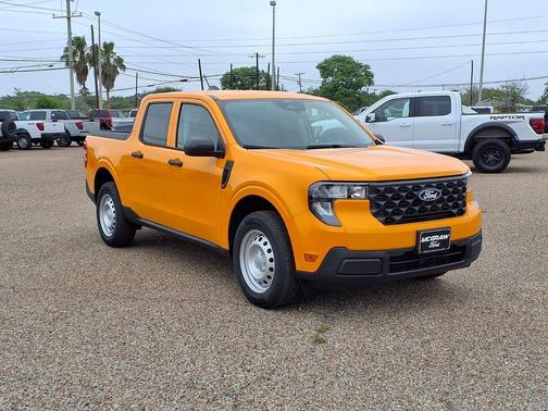Orange Fury Metallic Tri-Coat 2026 Ford Maverick XL