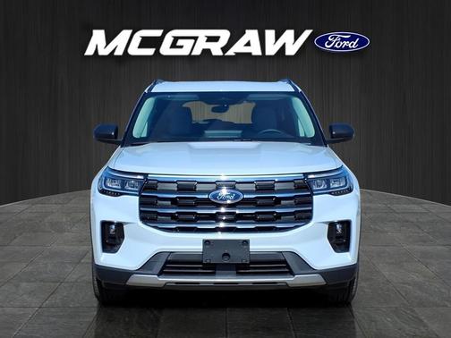 Space White Metallic 2026 Ford Explorer Active w/200A Pkg