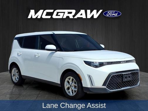 Snow White Pearl 2024 Kia Soul LX
