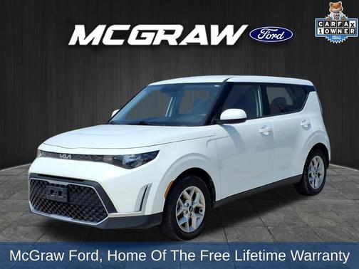 Snow White Pearl 2024 Kia Soul LX