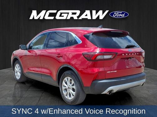 Rapid Red Metallic Tinted Clearcoat 2023 Ford Escape Active