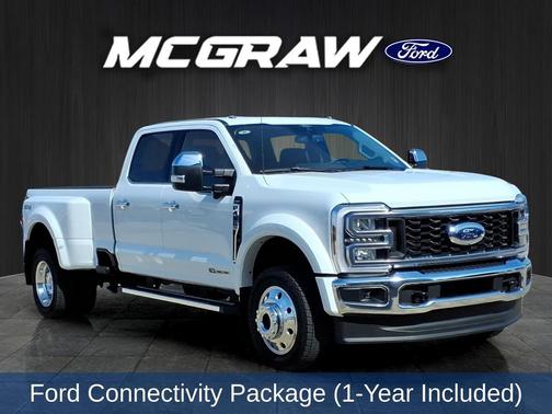 Oxford White 2026 Ford F-450 Lariat