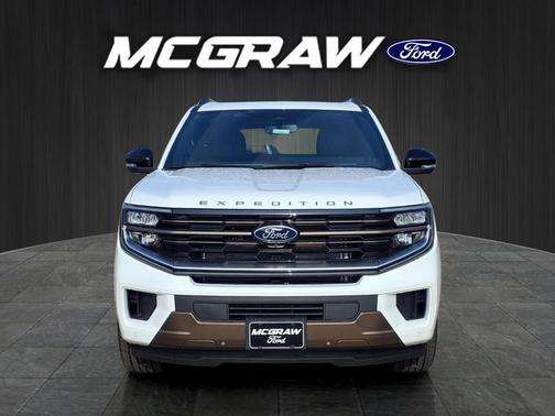 Star White Metallic Tri-Coat 2026 Ford Expedition King Ranch