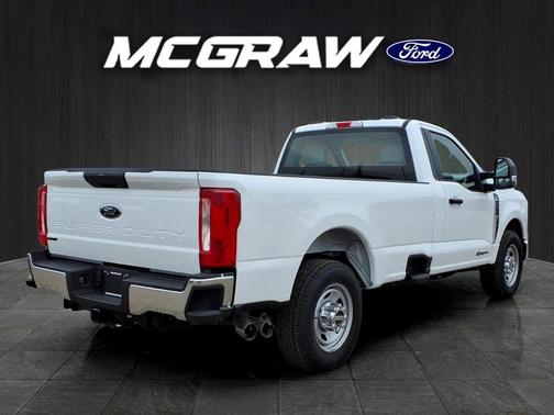 Oxford White 2026 Ford F-350 XL