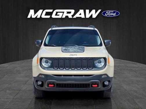 Mojave Sand 2017 Jeep Renegade Trailhawk