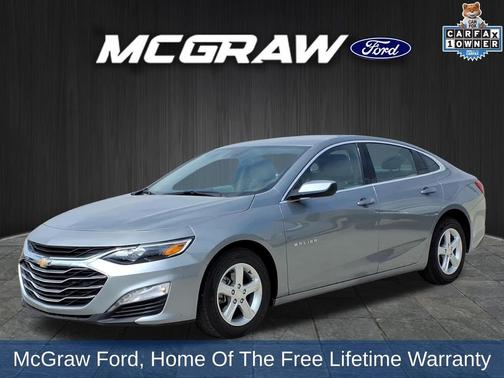 Sterling Gray Metallic 2024 Chevrolet Malibu FWD 1LT