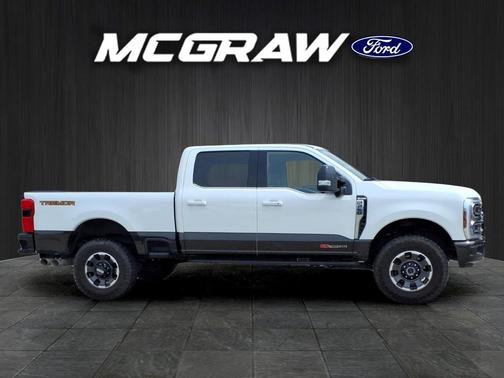 Star White Metallic Tri-Coat 2024 Ford F-250 King Ranch