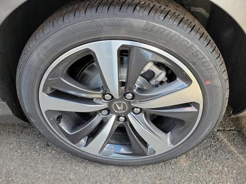 2025 Acura TLX Technology
