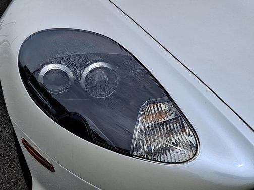 2010 Aston Martin DB9 Volante