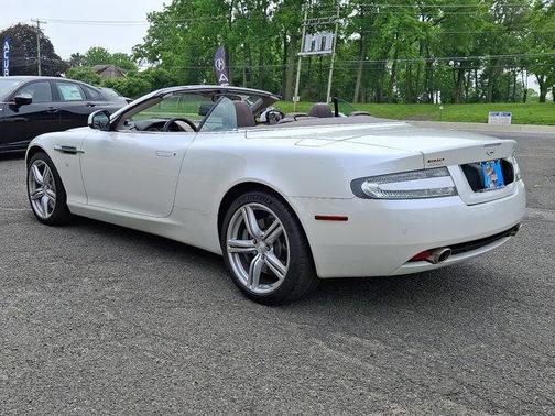 2010 Aston Martin DB9 Volante