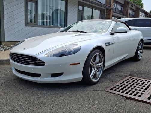2010 Aston Martin DB9 Volante
