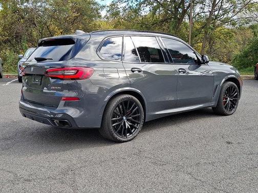 2021 BMW X5 M50i