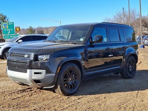 2023 Land Rover Defender 110 SE