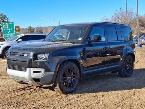 2023 Land Rover Defender 110 SE