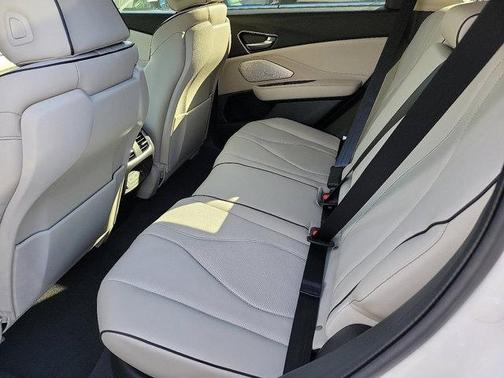 2025 Acura RDX Advance Package