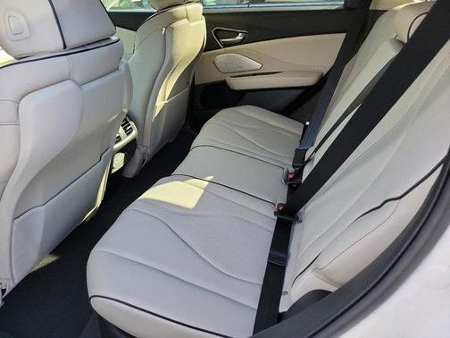 2025 Acura RDX Advance Package