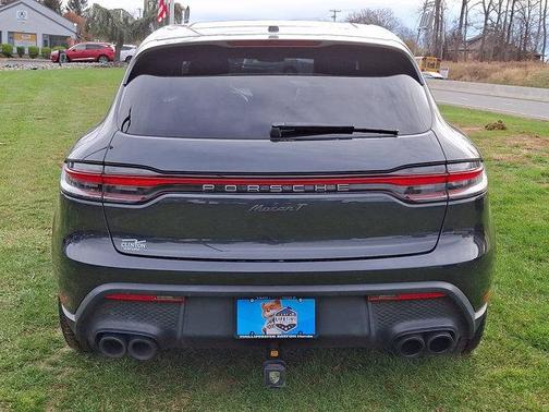 2024 Porsche Macan T