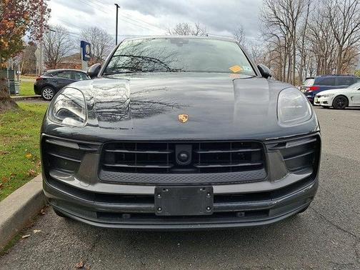 2024 Porsche Macan T