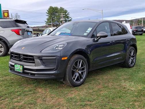 2024 Porsche Macan T
