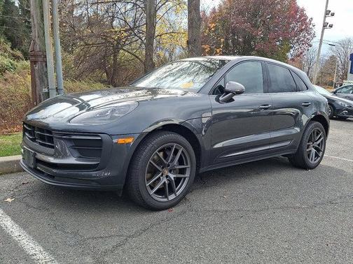 2024 Porsche Macan T
