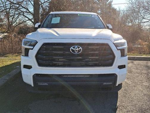 2023 Toyota Sequoia SR5