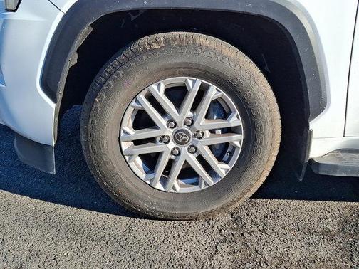 2023 Toyota Sequoia SR5