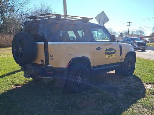 2023 Land Rover Defender 90 X-Dynamic SE