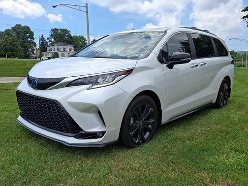 2023 Toyota Sienna XSE 25th Anniversary