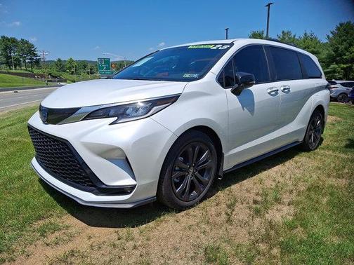 2023 Toyota Sienna XSE 25th Anniversary