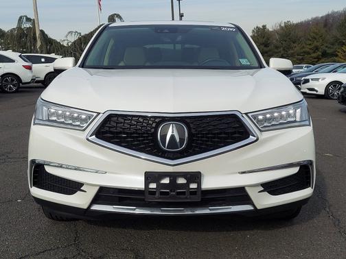 Photo 2 of 3 of 2019 Acura MDX
