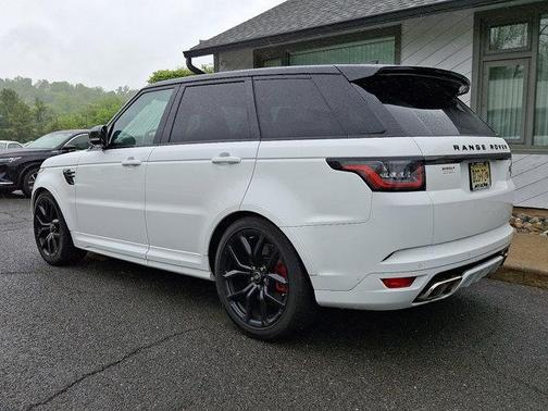 2022 Land Rover Range Rover SVR Carbon Edition