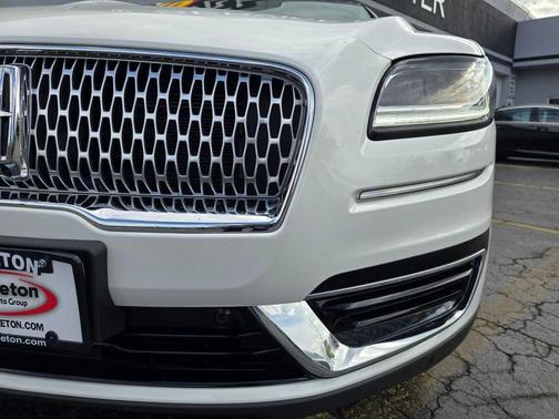 2020 Lincoln Nautilus Reserve