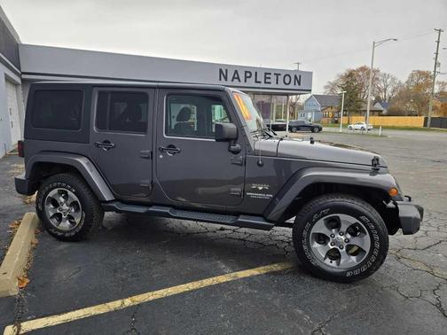 2016 Jeep Wrangler Unlimited Sahara