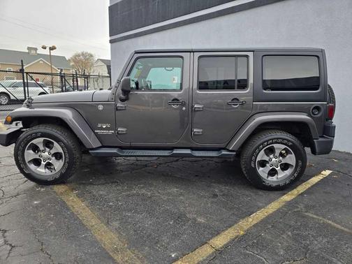 2016 Jeep Wrangler Unlimited Sahara