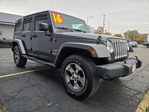 2016 Jeep Wrangler Unlimited Sahara