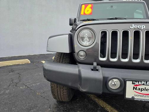 2016 Jeep Wrangler Unlimited Sahara