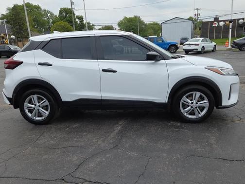 Fresh Powder 2023 Nissan Kicks S