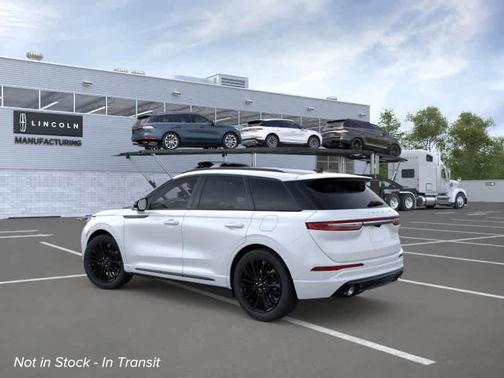2025 Lincoln Corsair Premiere