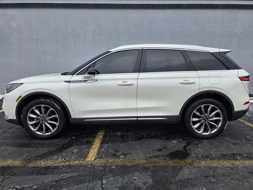 2021 Lincoln Corsair Standard