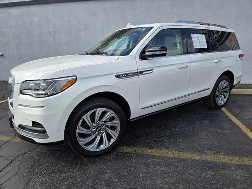 2023 Lincoln Navigator Reserve