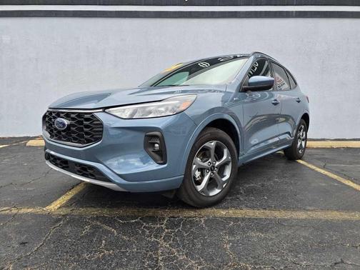 2023 Ford Escape ST-Line Select