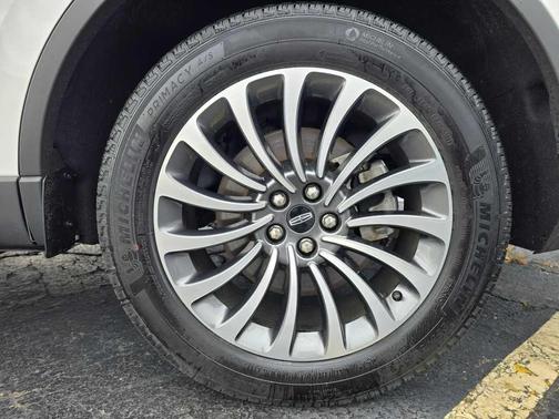 2023 Lincoln Aviator Standard AWD