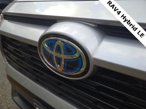 2023 Toyota RAV4 Hybrid LE