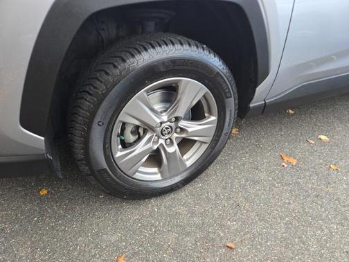 2023 Toyota RAV4 Hybrid LE