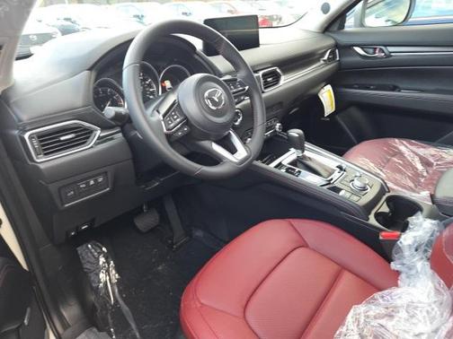 2025 Mazda CX-5 Carbon Edition