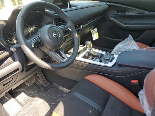 2025 Mazda CX-30 2.5 Carbon Turbo