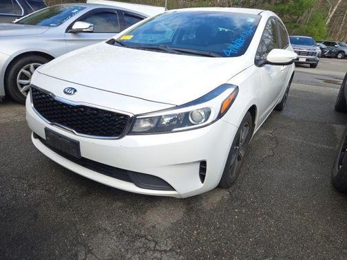 Snow White Pearl 2018 Kia Forte LX