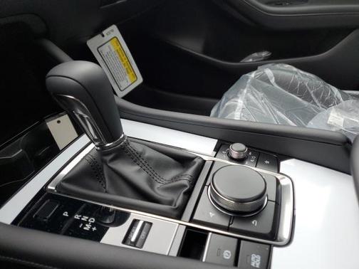 2025 Mazda Mazda3 FWD w/Preferred Package